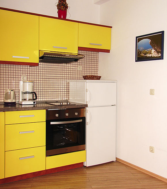 Apartments Bikin, Brela - kitchen