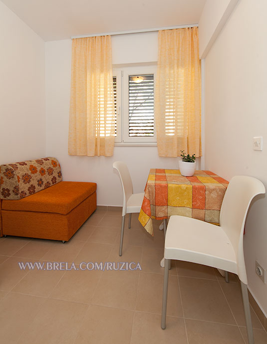 apartments Ruica ami, Brela - dining table