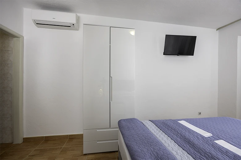 Apartments Villa Ambasador, Brela - bedroom