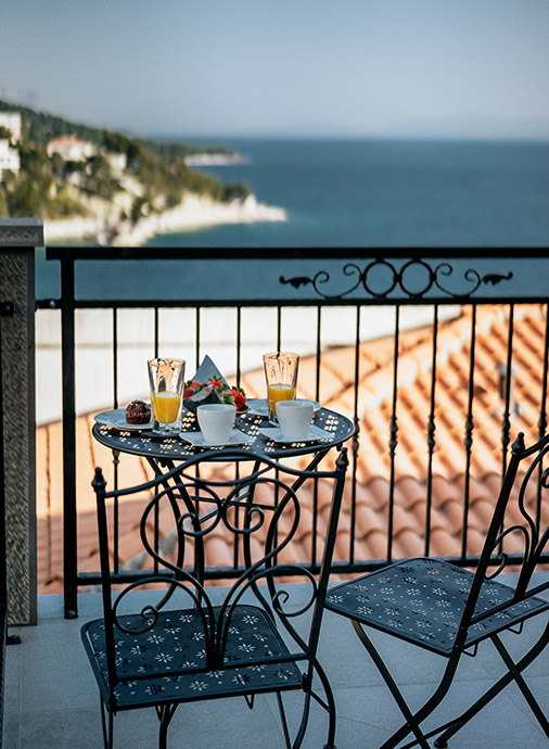 Villa Amore apartments, Brela - balcony with sea view