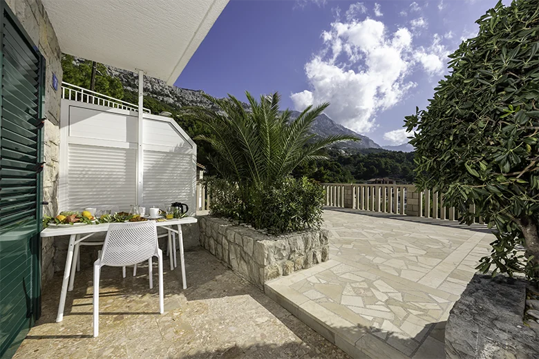 Apartments Annabell, Brela - veranda with sea view