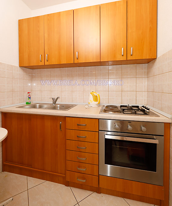 Apartments Branko, Brela - kitchen