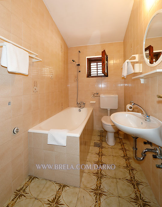 Apartments Darko, Brela - bathroom
