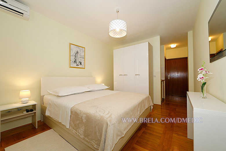apartments Medić, Brela - bedroom