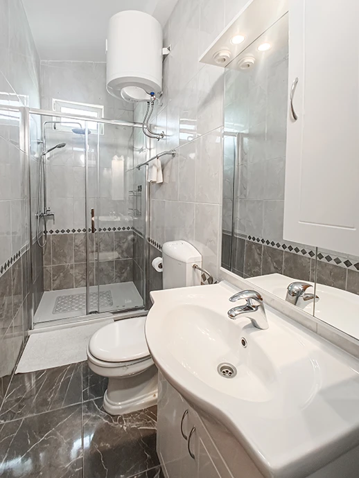 apartments Dunaj, Brela - bathroom