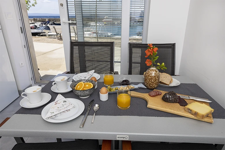 Apartments StoMarica, Brela - dining room