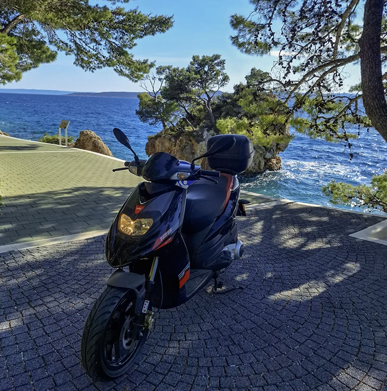 scooter 50 ccm for rent in Brela scooter 50 ccm for rent in Brela