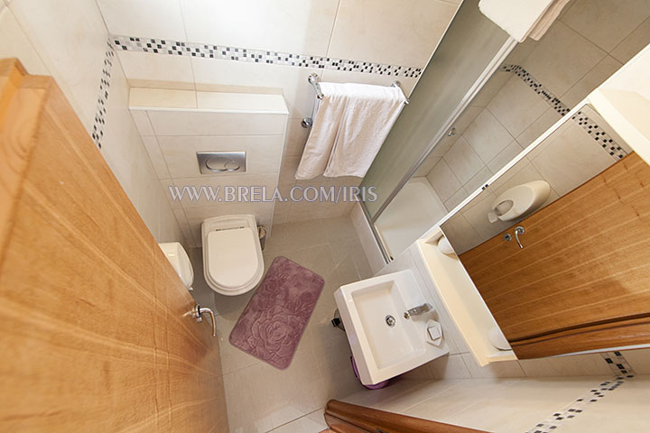 apartments IRIS, Brela Soline - bathroom