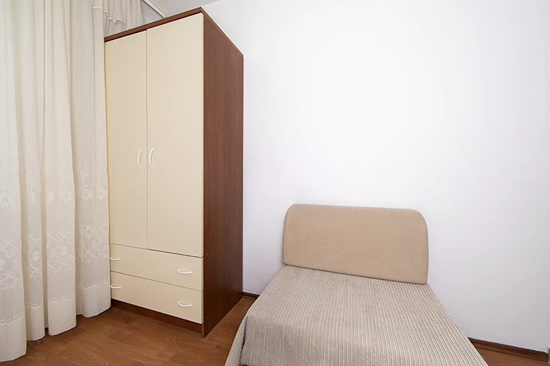 apartments Juričić, Brela - bedroom