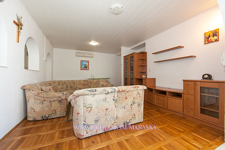 apartment Maraska, Brela - living room