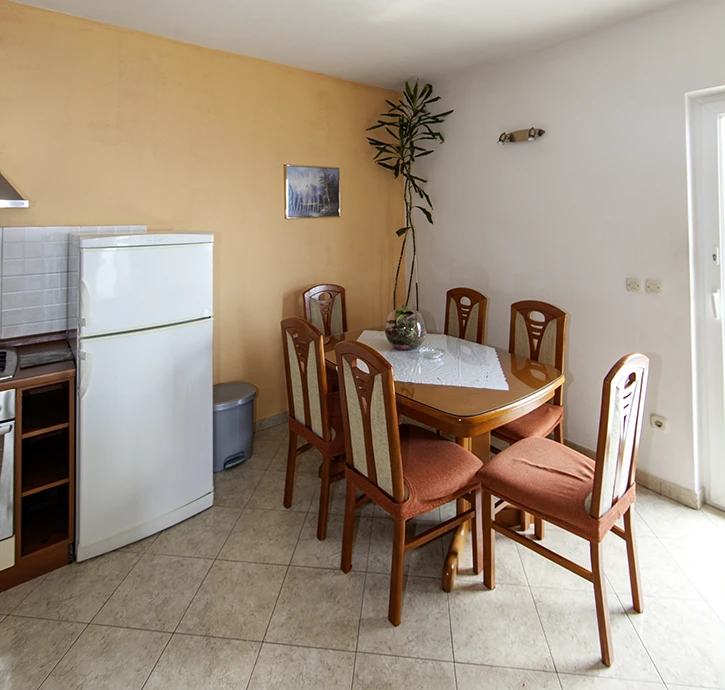 Apartments Mila, Brela - dining room, Brela Dunaj