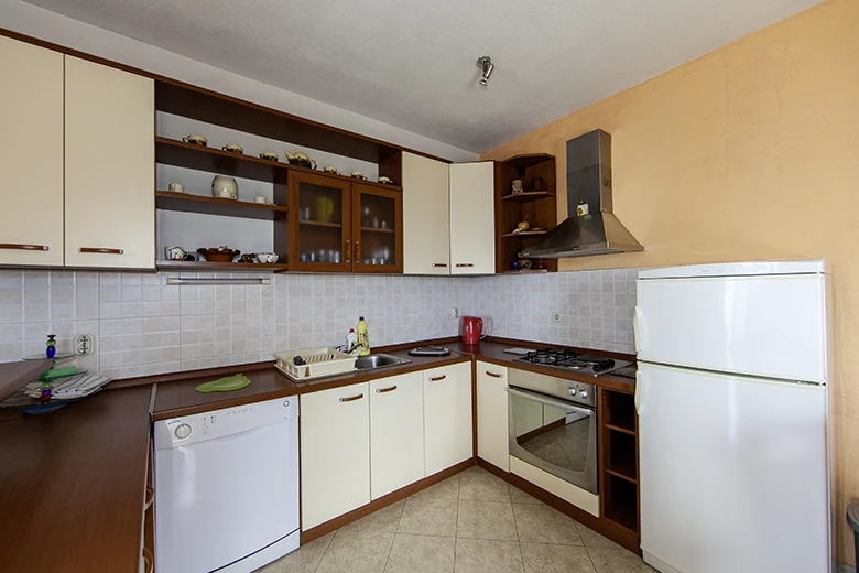 Apartments Mila, Brela - kitchen, Brela Dunaj