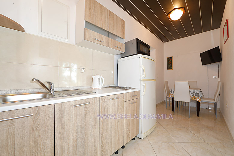 Apartments Mila, Brela - kitchen