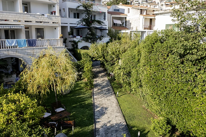 Villa Mili, garden