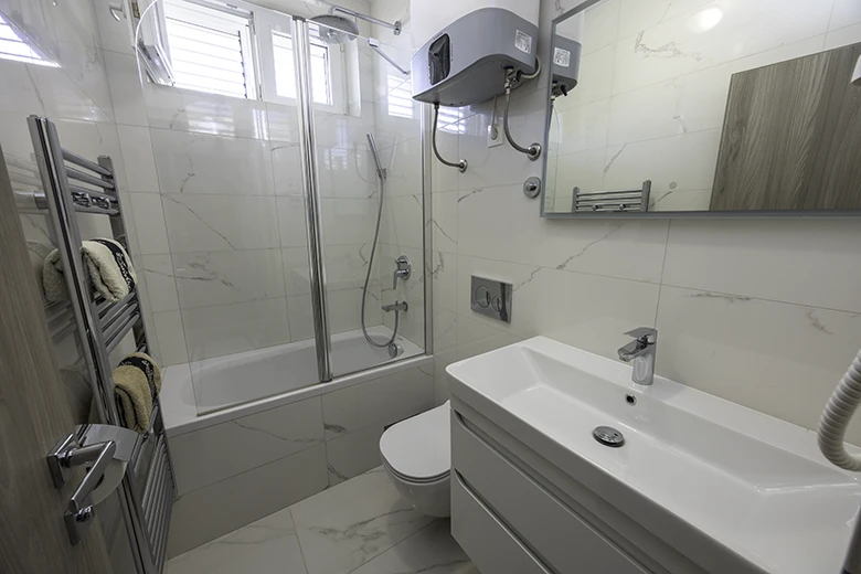 Apartments Škrabić, Brela - bathroom