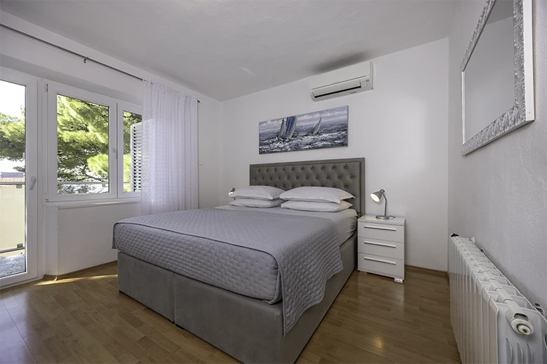 Apartments Škrabić, Brela - bedroom