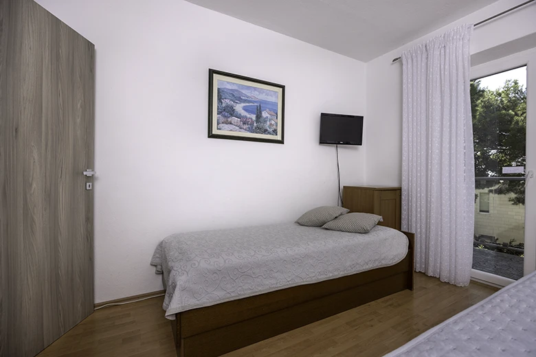 Apartments Škrabić, Brela - bedroom