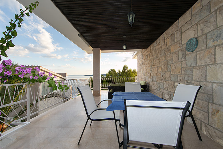 Apartments Villa Sunset, Brela - terrace with seaview