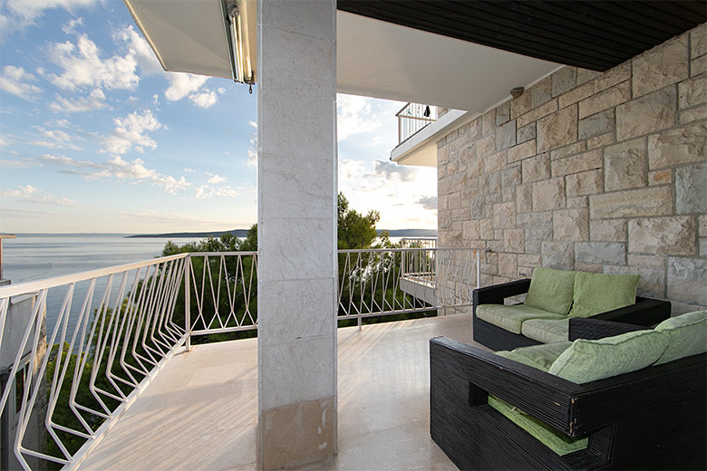 Apartments Villa Sunset, Brela - terrace with seaview