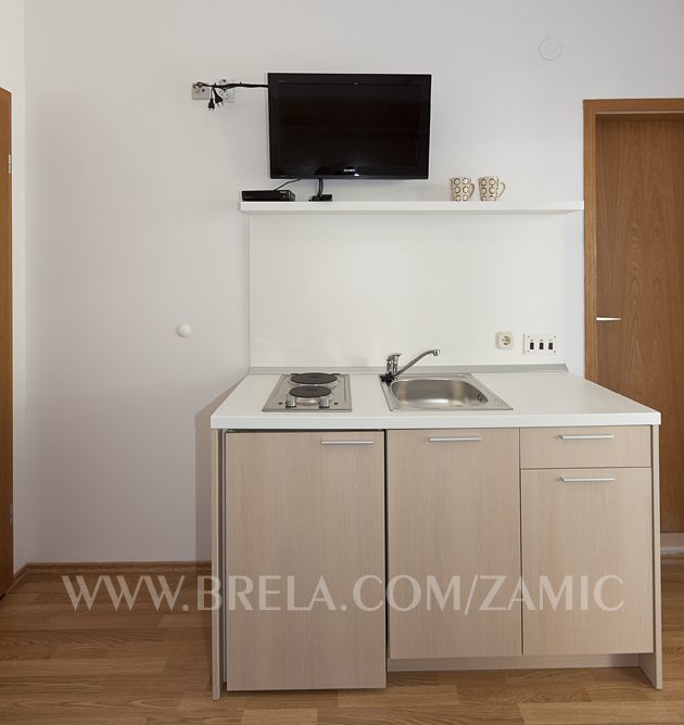 small kitchen, TV