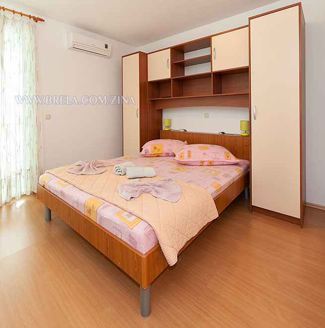 apartment Zina in Brela - bed