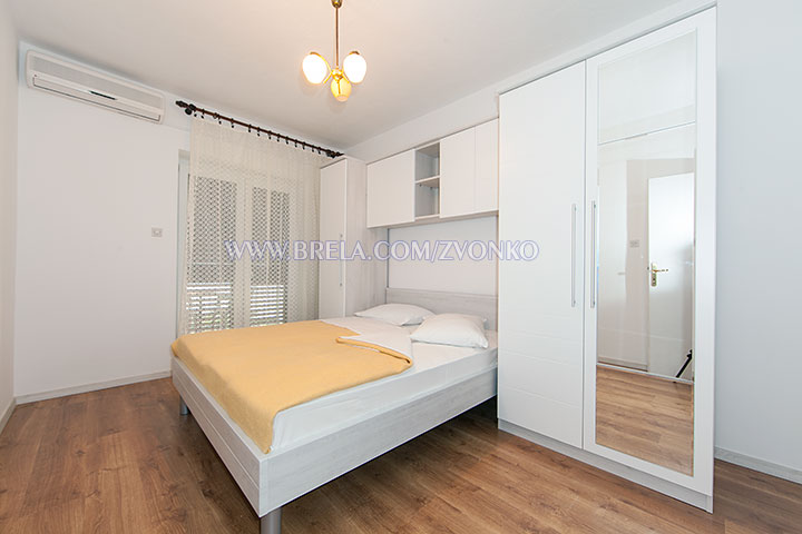 apartments Zvonko, Brela - bedroom